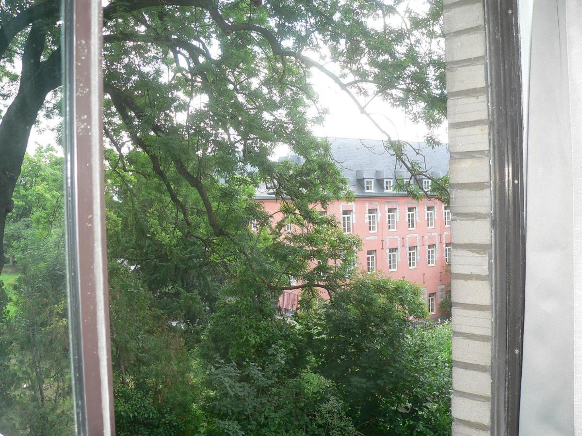 Centre 6 Rue Montagne Sainte Walburge, 4000 Liege, Pour 2 Pers A 3 Minutes De La Gare St Lambert Appartement